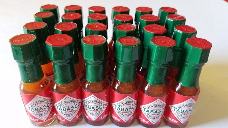 mini hot sauce bottles