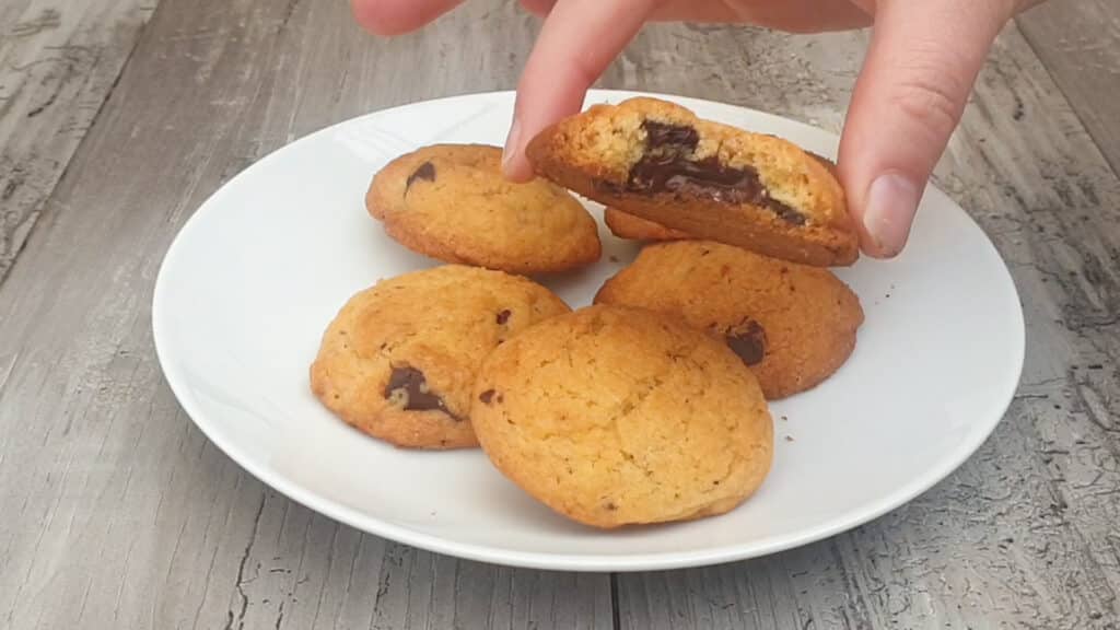 Habanero chocolate chip cookies