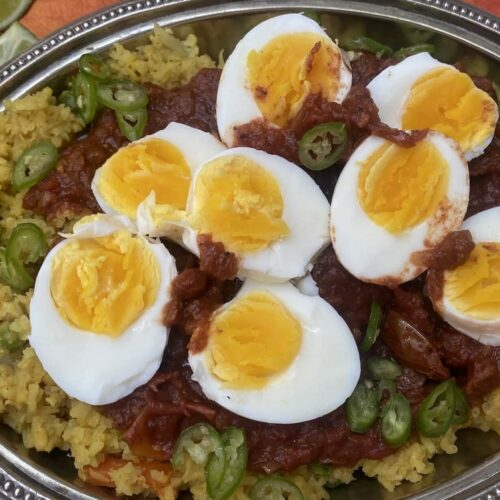 Spicy masala eggs with khichdi
